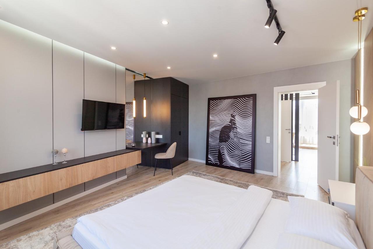 Royal Vip Jacuzzi Apart إلفيف المظهر الخارجي الصورة