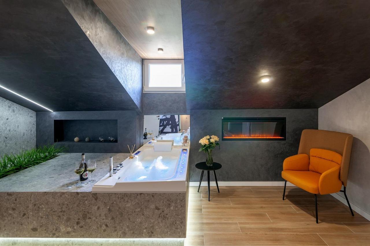 Royal Vip Jacuzzi Apart إلفيف المظهر الخارجي الصورة