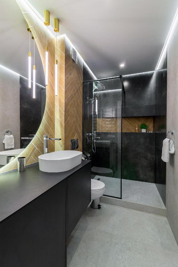 Royal Vip Jacuzzi Apart إلفيف المظهر الخارجي الصورة