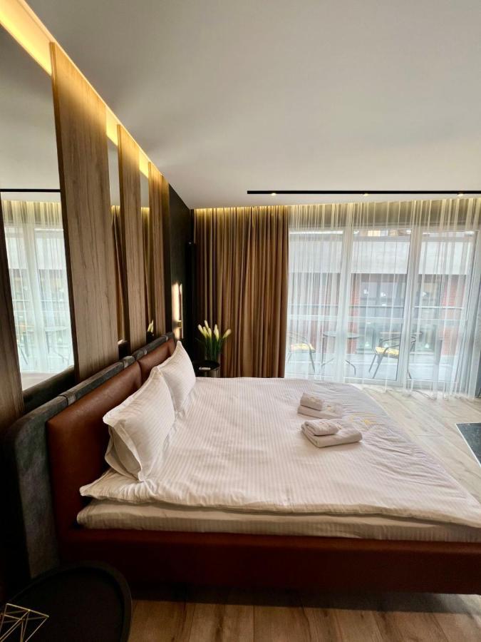 Royal Vip Jacuzzi Apart إلفيف المظهر الخارجي الصورة