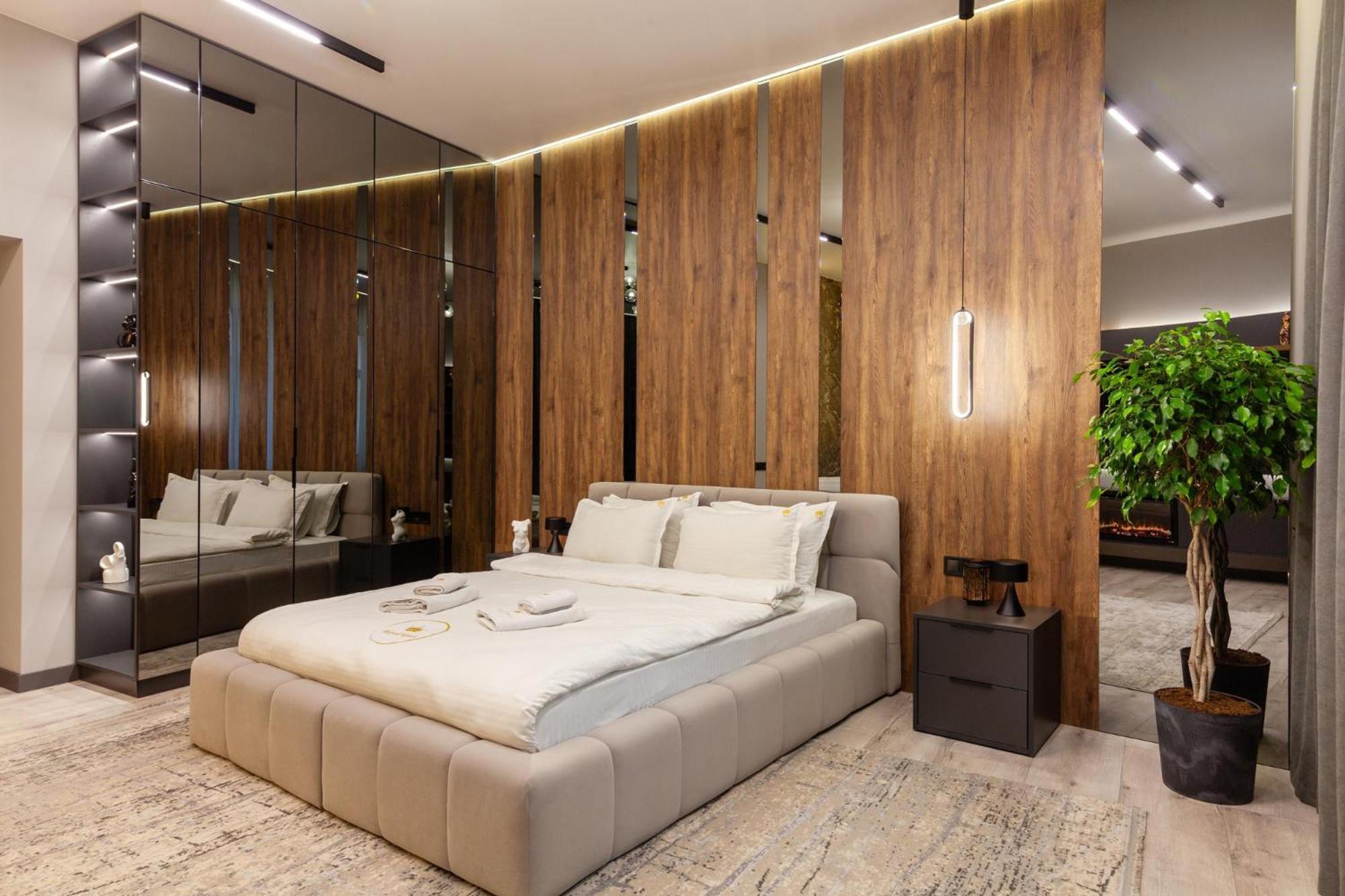 Royal Vip Jacuzzi Apart إلفيف المظهر الخارجي الصورة